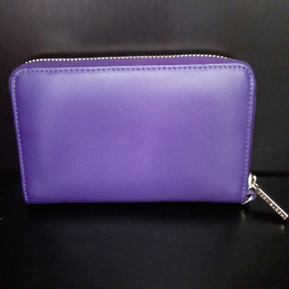 Tory Burch Purple Robinson Wristlet Wallet - Picture 5 of 6